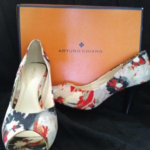 Arturo Chang Open-Toed  Floral Pumps size 7.5 -- maybe worn twice